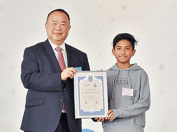 追截賊人 13歲巴裔男童膺好市民