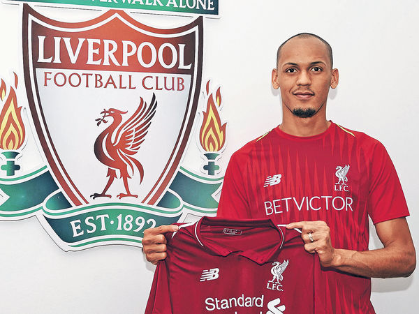 羅致法賓奴 紅軍中場升級