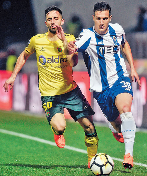 曼聯兩連簽波圖右閘+費特