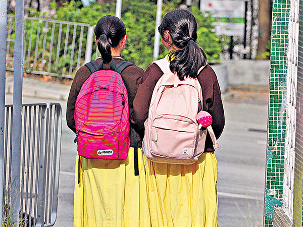 昨錄35.4℃ 校園「冷衫黨」 小心焗到病