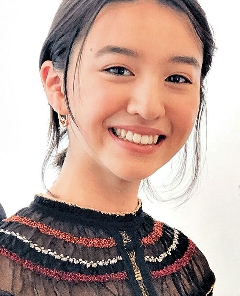 木村細女甜笑狂吸17萬Like