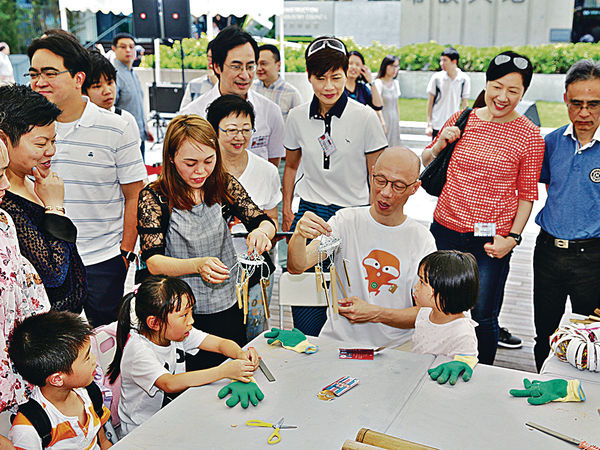 港府擬推「按樽制」 增膠樽回收率