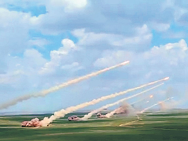 東風10A試射畫面曝光 1個旅打垮中等強國防空