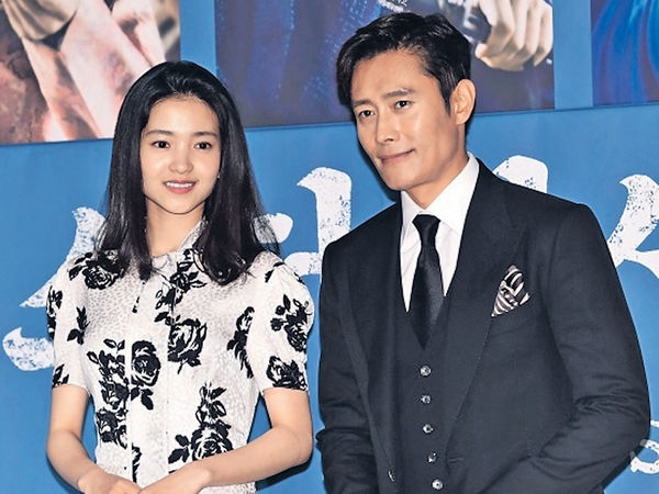 金泰梨李秉憲相差19年無代溝