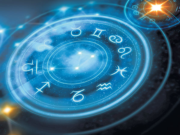 《玫瑰的名字》文字迷宮 查案式閱讀