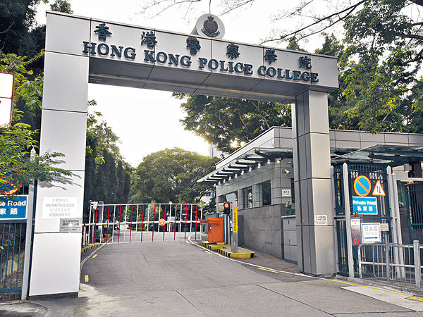 學警佩槍走火 射傷右腿