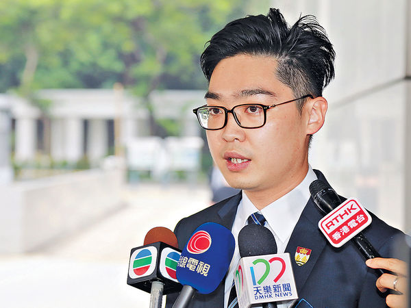 民族黨反向保安局索資料