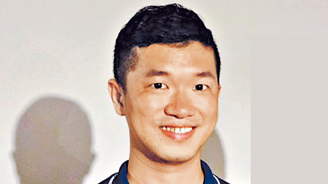 池晟小男人角色討好