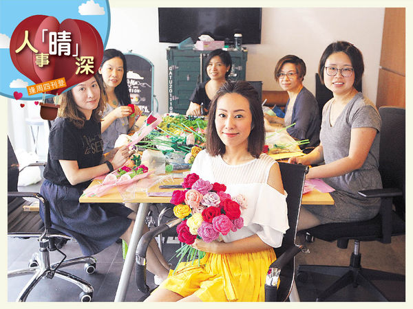 織女贈冷花 基層暖入心