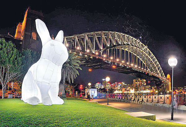 中港城利東街合作 巨型月兔陪你過中秋