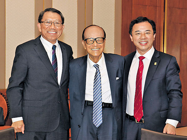 助夾心基層病友 李嘉誠基金會捐$1億