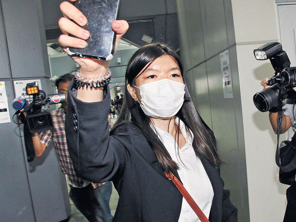 許金山長女作供：理解父為何婚外情