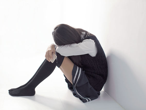 逾半中學生曾被 網絡起底