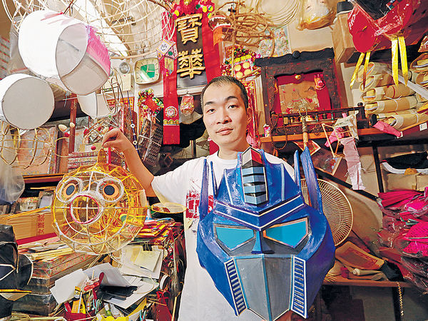 旅發局新搞作 香品變香薰 遊客愛到紙紮店尋寶