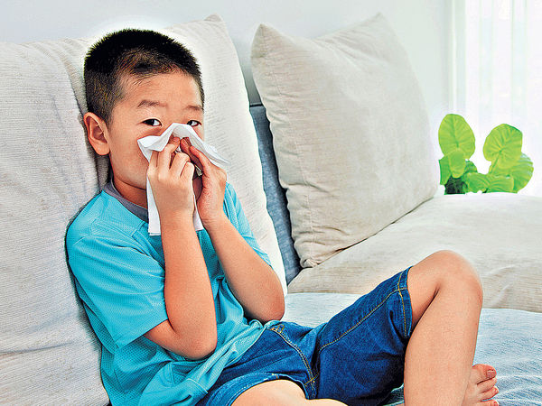 近3成有痛症 學童脊骨錯位 可致鼻敏感