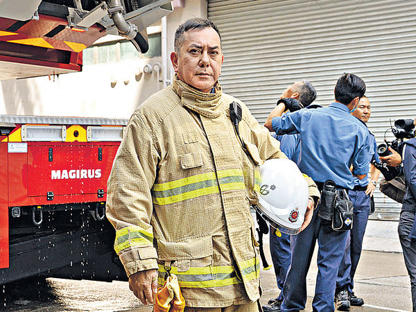 八旬母親病危 黃秋生：望佢舒服離開