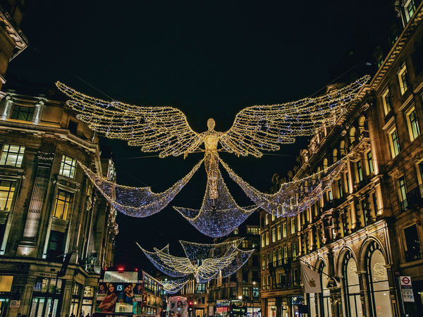 倫敦傳統聖誕燈飾 登陸利東街