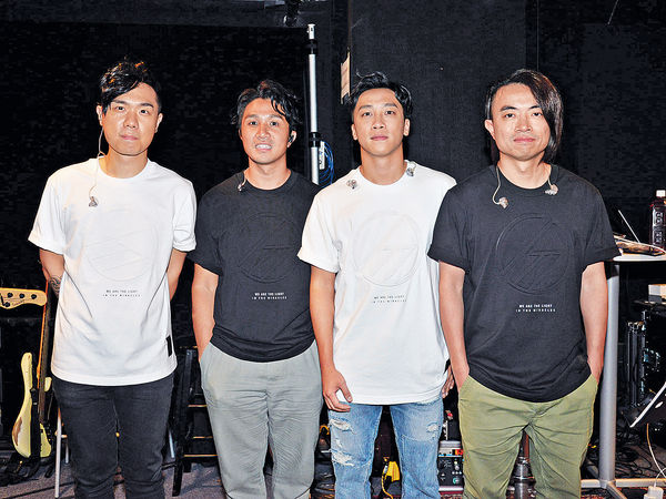 Supper Moment為紅館騷發噩夢