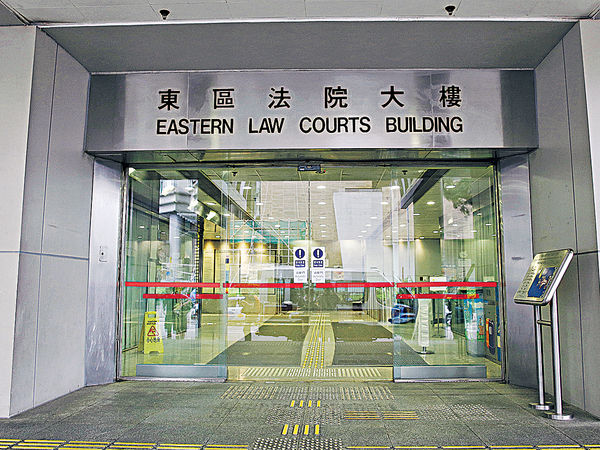 被要求勿插嘴 母涉扯裙掟床傷女