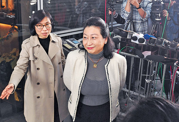 鄭若驊：涉律政司同事 才外聘法律意見