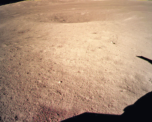 人類首次 「嫦娥」降落月背傳回照片