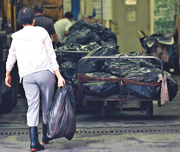 垃圾徵費公聽會 團體意見不一