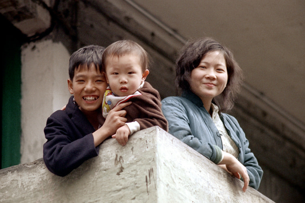 【多圖】70 年代香港昔日情懷集體回憶 攝影師用鏡頭活現獅子山精神