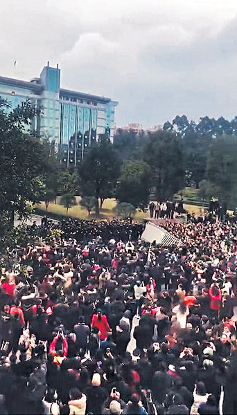 疑採頁岩氣引發地震 四川千人上街抗議