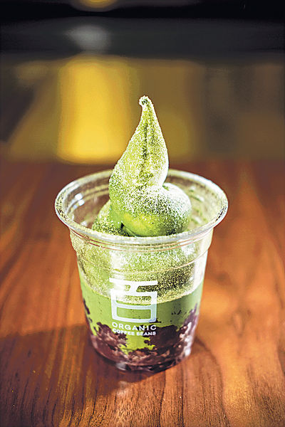 韓牌雪糕店 推限定抹茶紅豆牛奶雪糕