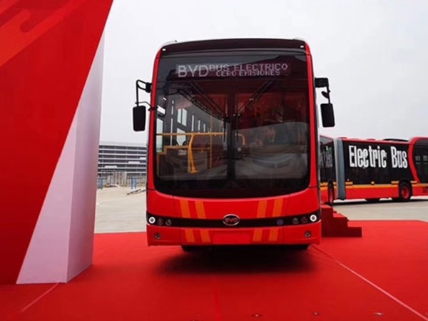 比亚迪发布 k12a 全球最长纯电动巴士 27 米车长破纪录