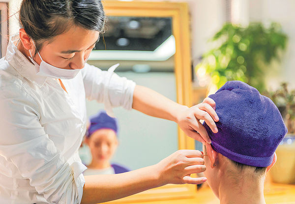 花$5.2萬買護髮療程致發炎 理髮店拒退款