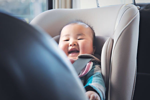 嬰兒汽車座椅當搖籃 恐增孩子窒息風險