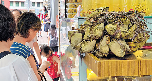 成本上漲 部分售價升10% 新式珍珠米糭應市 較傳統健康