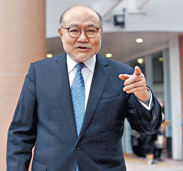 胡國興入院 ICU留醫