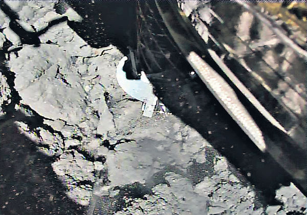 「隼鳥2號」登小行星 採集地下物質