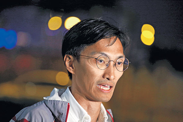 朱凱迪收4威嚇信息 報警求助