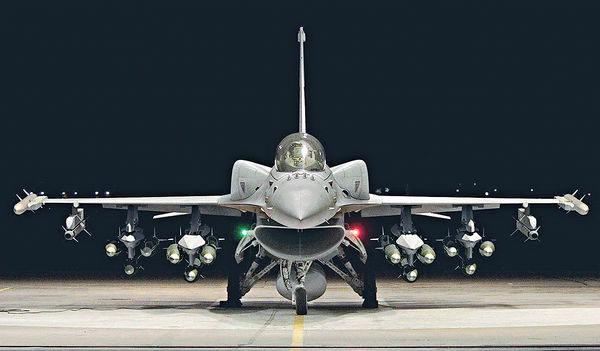 特朗普批准售台F-16V戰機 北京勢反彈