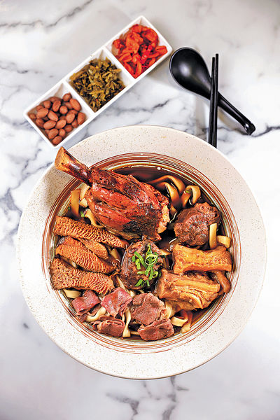 台灣冠軍級紅燒牛肉麵 登陸東涌