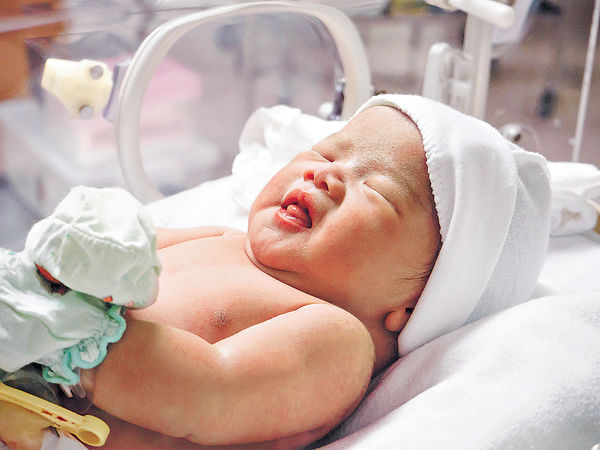 早產嬰缺氧 損腦部海馬體