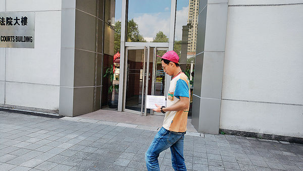 涉刑毀何君堯辦事處 地盤工人須守宵禁令