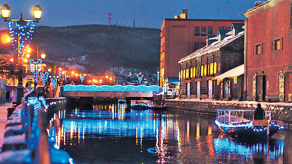 北海道 聖誕燈照亮小樽運河