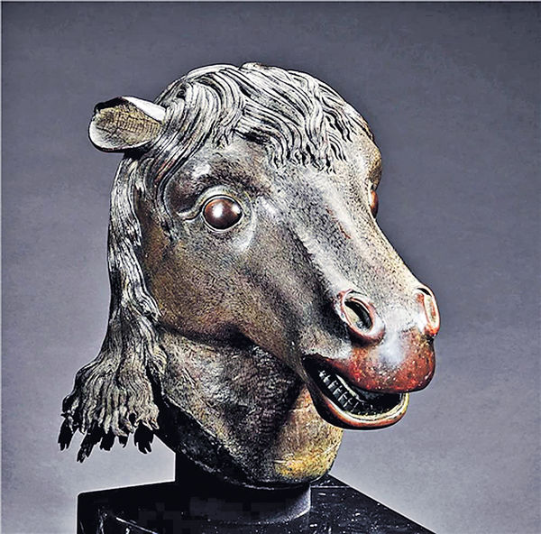 何鴻燊捐贈 馬首銅像歸藏圓明園