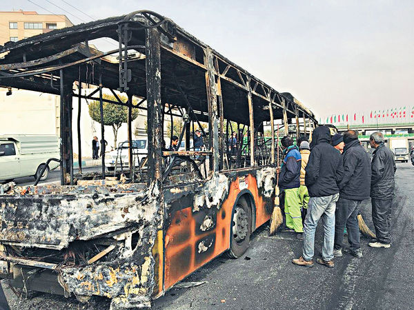 反汽油加價示威升級 伊朗拘千人