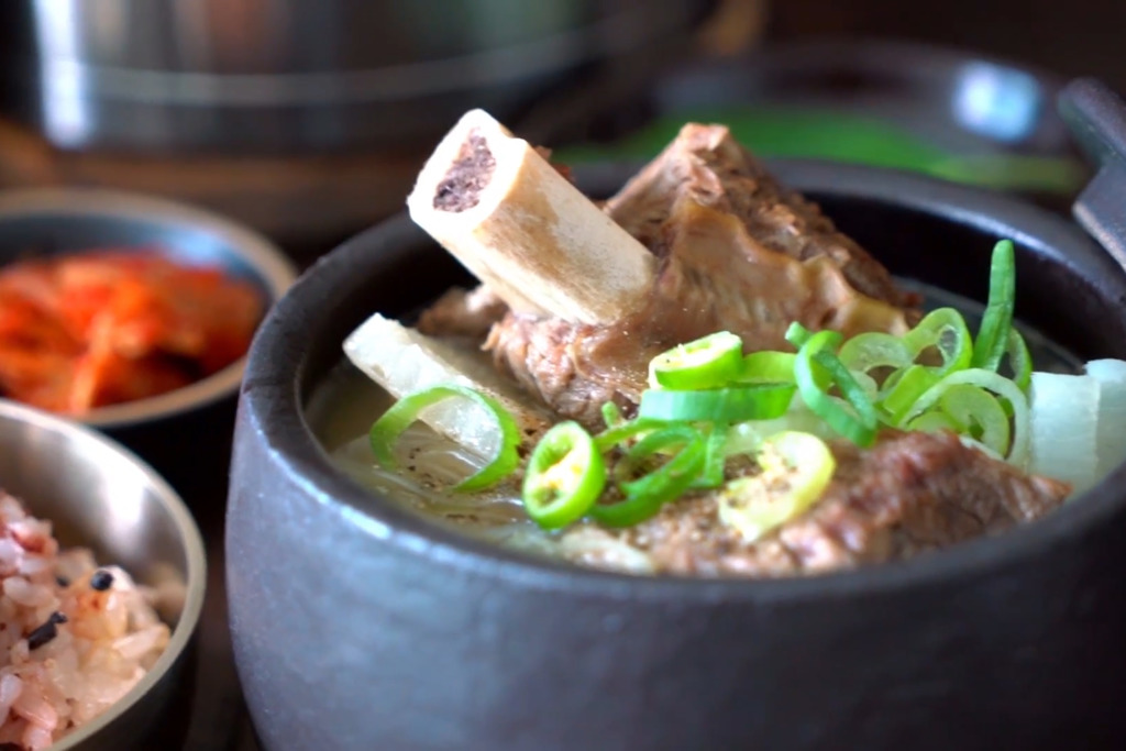 韓式料理 秋冬暖笠笠滋補湯水食譜韓式牛肋骨湯 U Food 香港餐廳及飲食資訊優惠網站