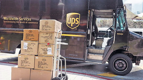 涉「走後門」運毒 4名UPS速遞員工被捕