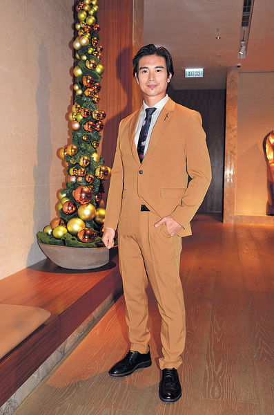 吳雲甫拍拖4個月閃婚