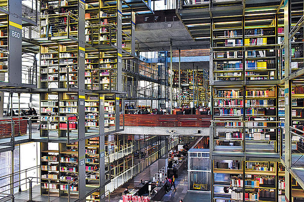 Biblioteca Vasconcelos：懸浮的圖書館