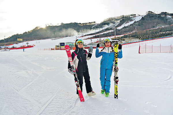 韓國江原道 奧運級滑雪場自在飛馳