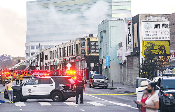 洛杉磯商業大樓爆炸 11消防受傷