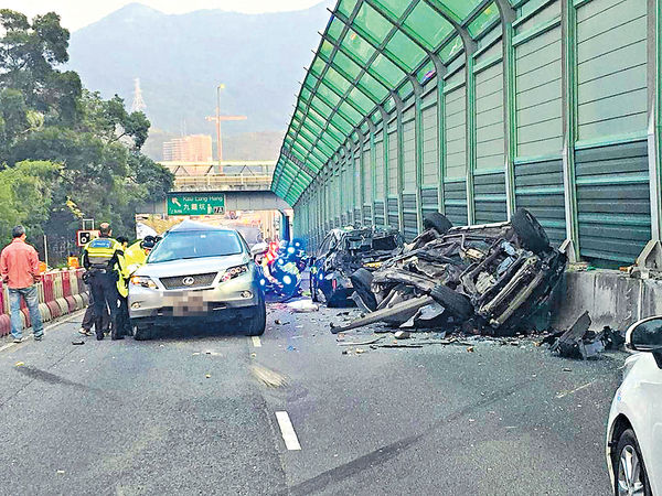 七人車撞「人肉路障」致兩人亡 官裁定死於意外